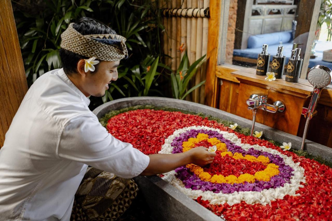Airsania Ubud Antique Villas מראה חיצוני תמונה